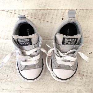 Toddler Gray Converse sneakers | size 6